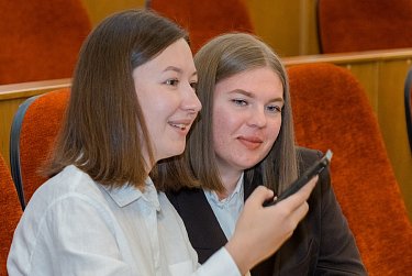 Студенты ОГУ побывали «в сердце» Дома Советов